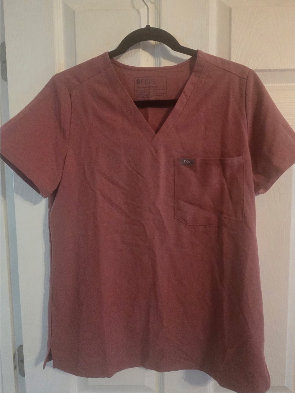 FIGS Small Catarina scrub top — Mauve